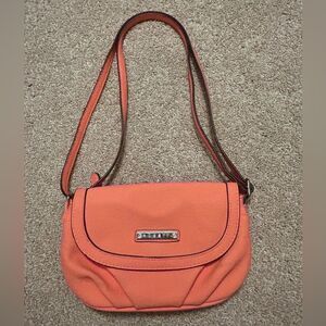 Rossetti Coral colored small purse, crossbody, lots of compartments!